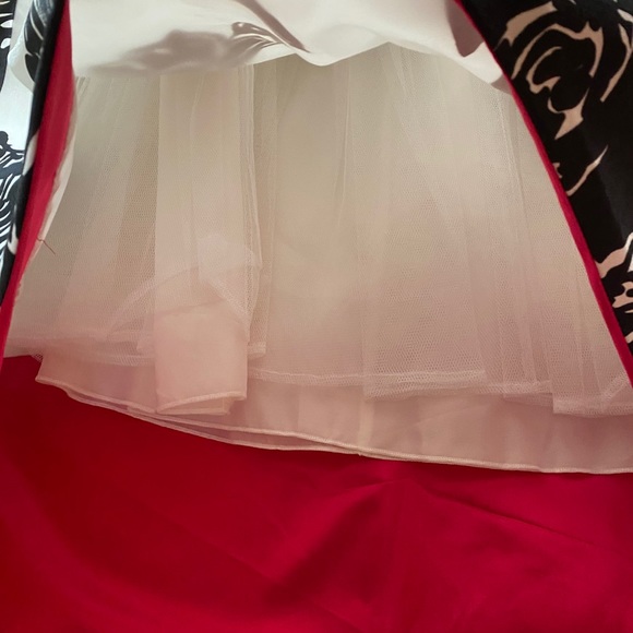 Tease Me skirt set - Picture 2 of 6